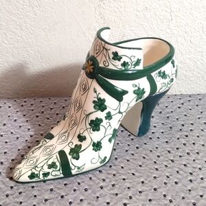 𝅺VINTAGE ceramic shamrock high heel shoe planter (Irish gifts)-(Irish decor)